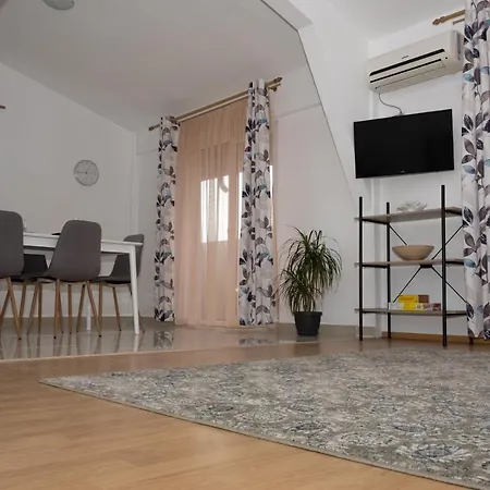 Mida Summer Lägenhet Năvodari